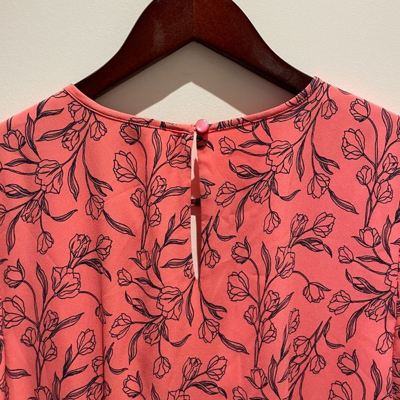 Banana Republic Salmon Pink Flutter Sleeve Dress 2p - Picture 3 of 4